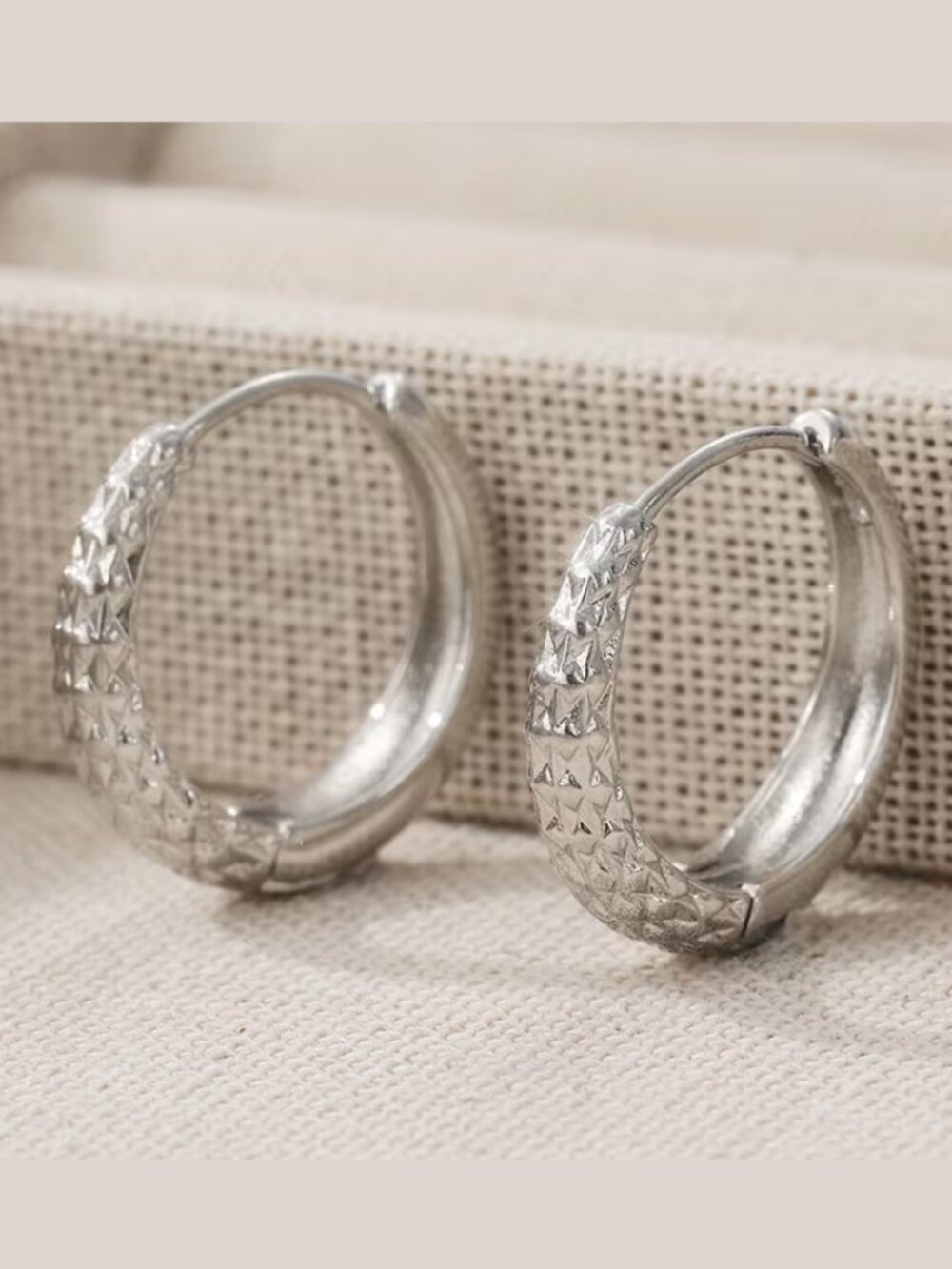 18K White Gold Womens Small Etched Hoop Earrings New 18 K Silver Hoops Jewelry